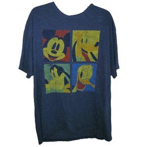 Disney Blue Men's Mickey Mouse & Friends Tee L